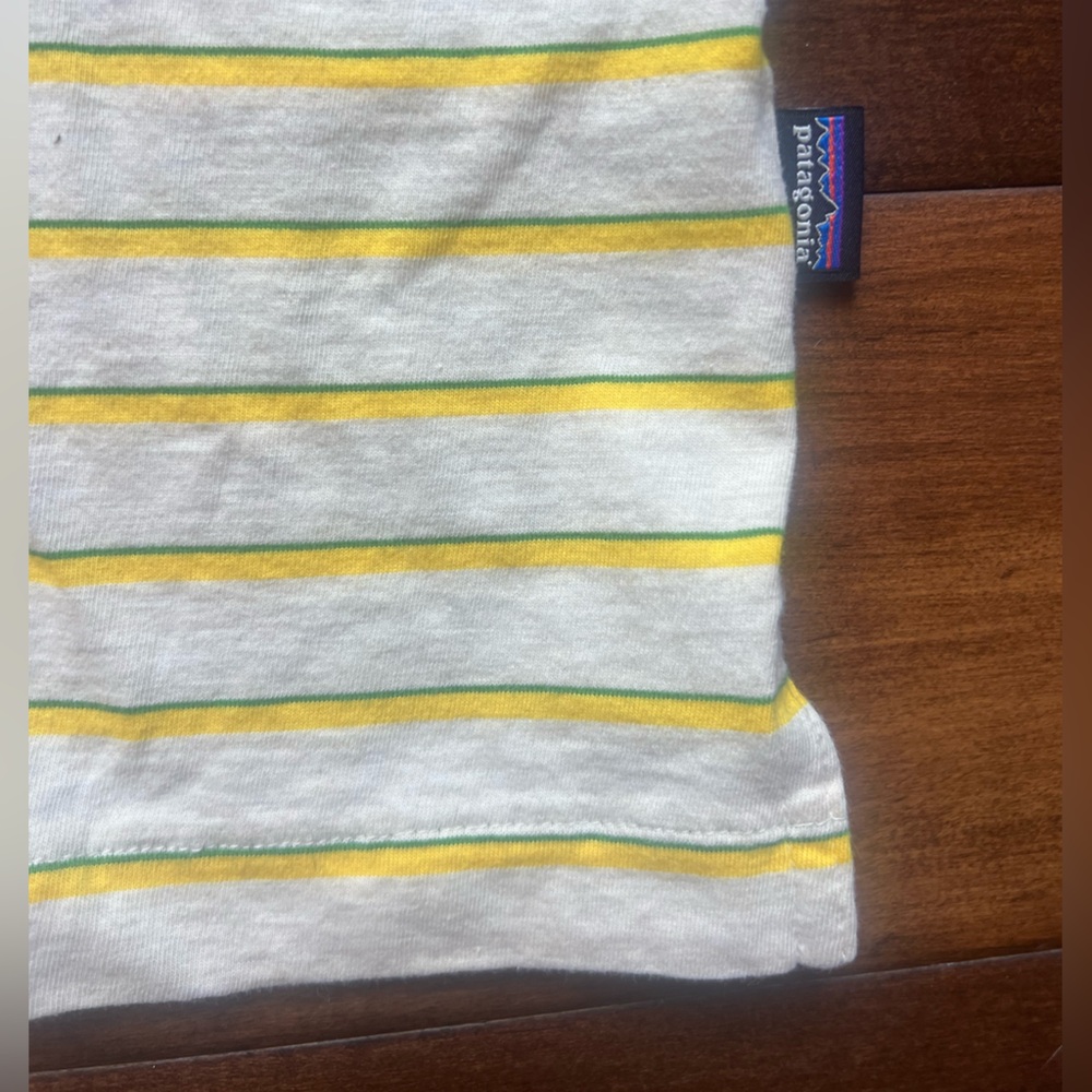 Patagonia Men’s XL Striped Polo - Picture 2 of 3
